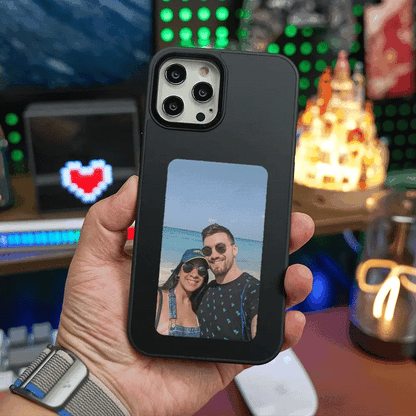 iPhone Akıllı Kılıf – NFC Dijital Ekranlı, Kişiselleştirilebilir